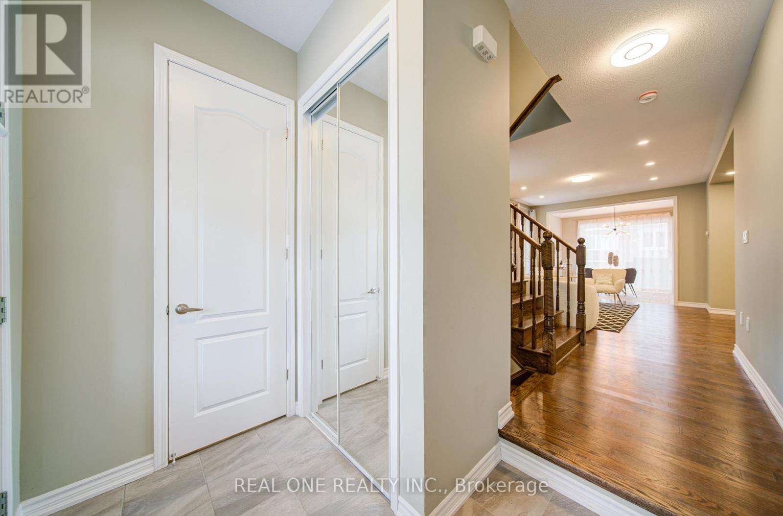 396 Thomas Phillips Drive, Aurora, ON - Indoor Photo Showing Other Room
