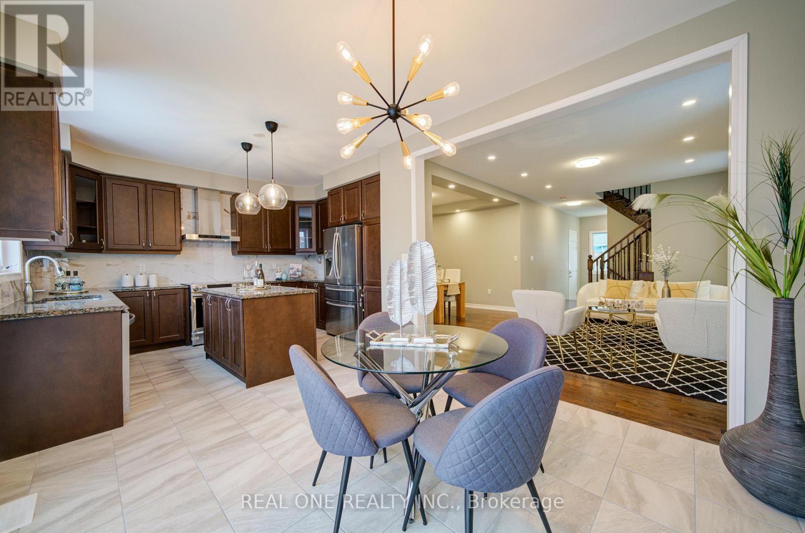 396 Thomas Phillips Drive, Aurora, ON - Indoor