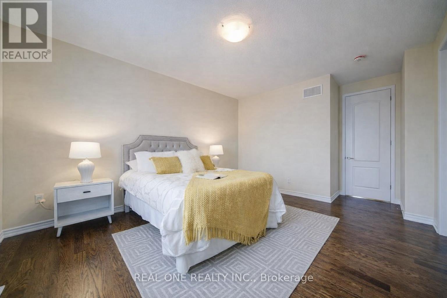 396 Thomas Phillips Drive, Aurora, ON - Indoor Photo Showing Bedroom