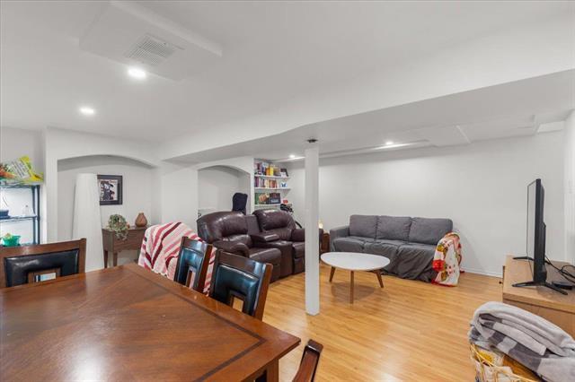 234 Knightsbridge Dr, Winnipeg, MB