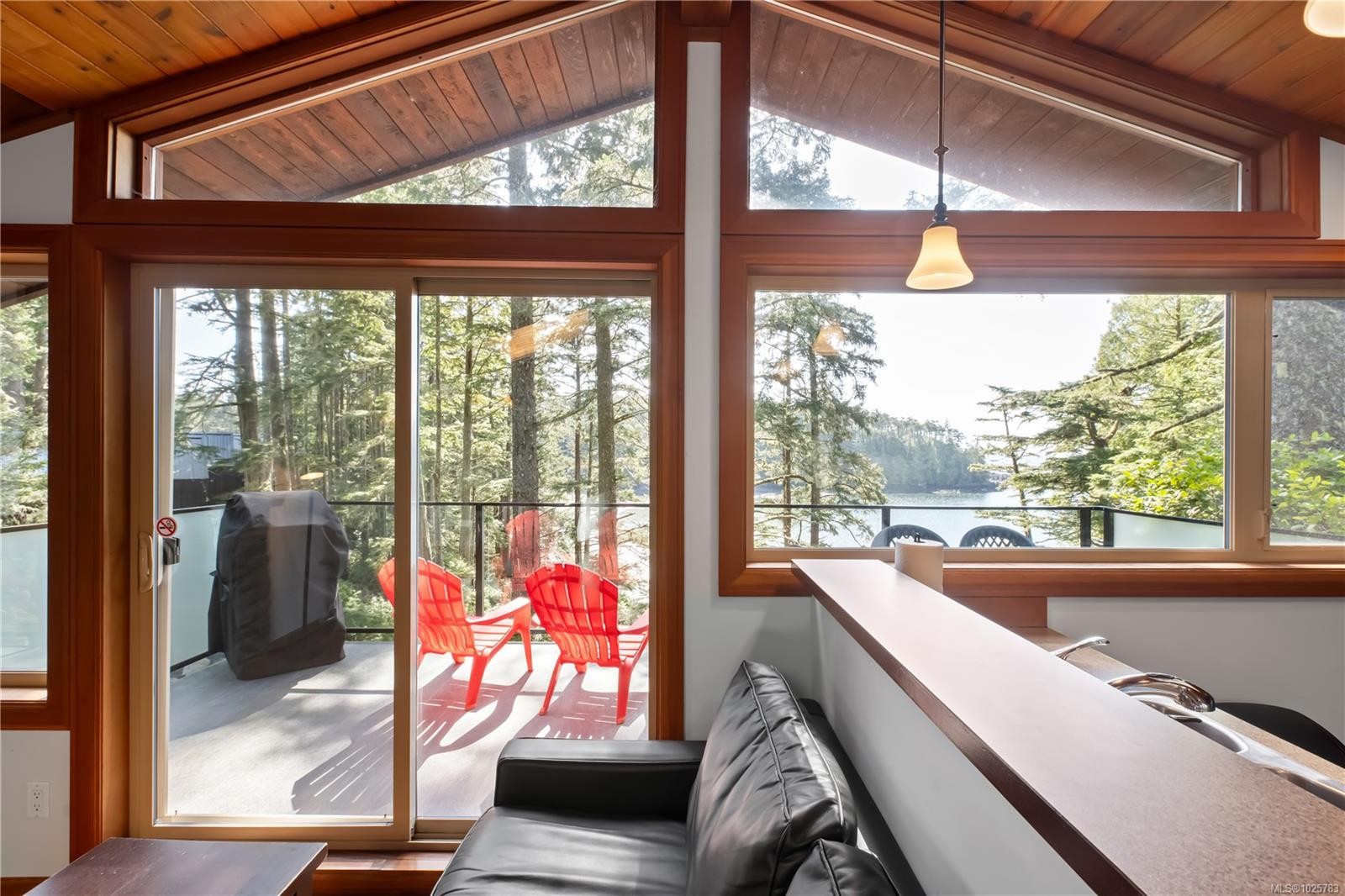 330 Reef Point Rd, Ucluelet, BC