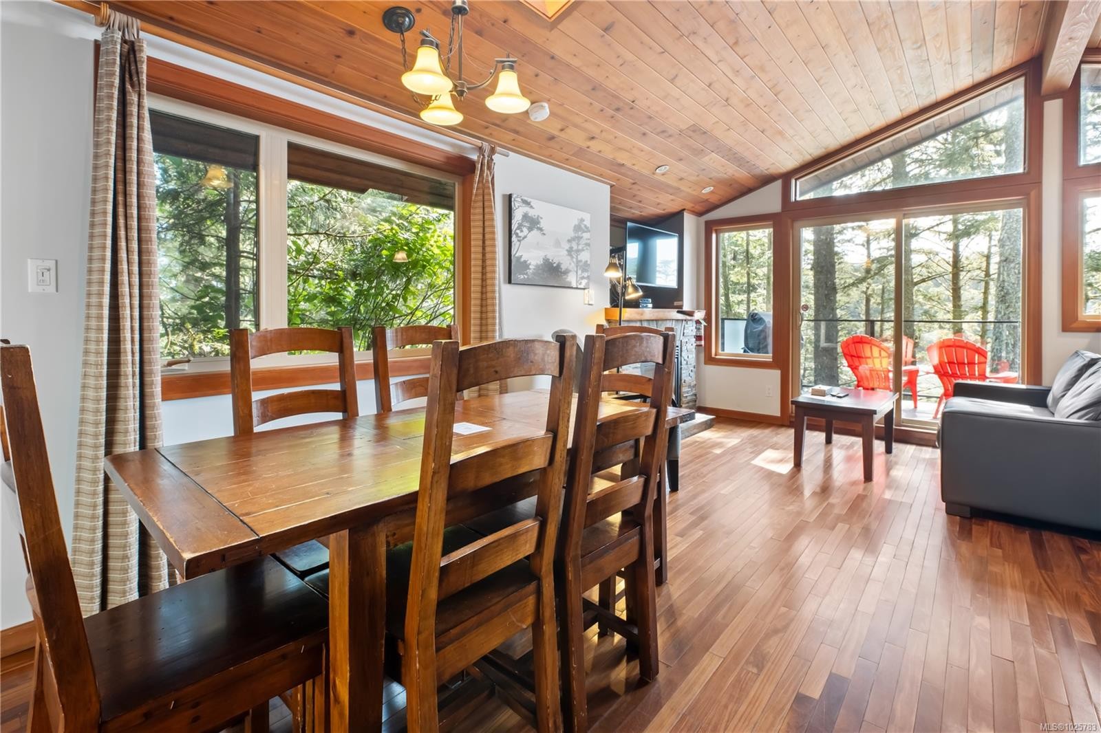 330 Reef Point Rd, Ucluelet, BC