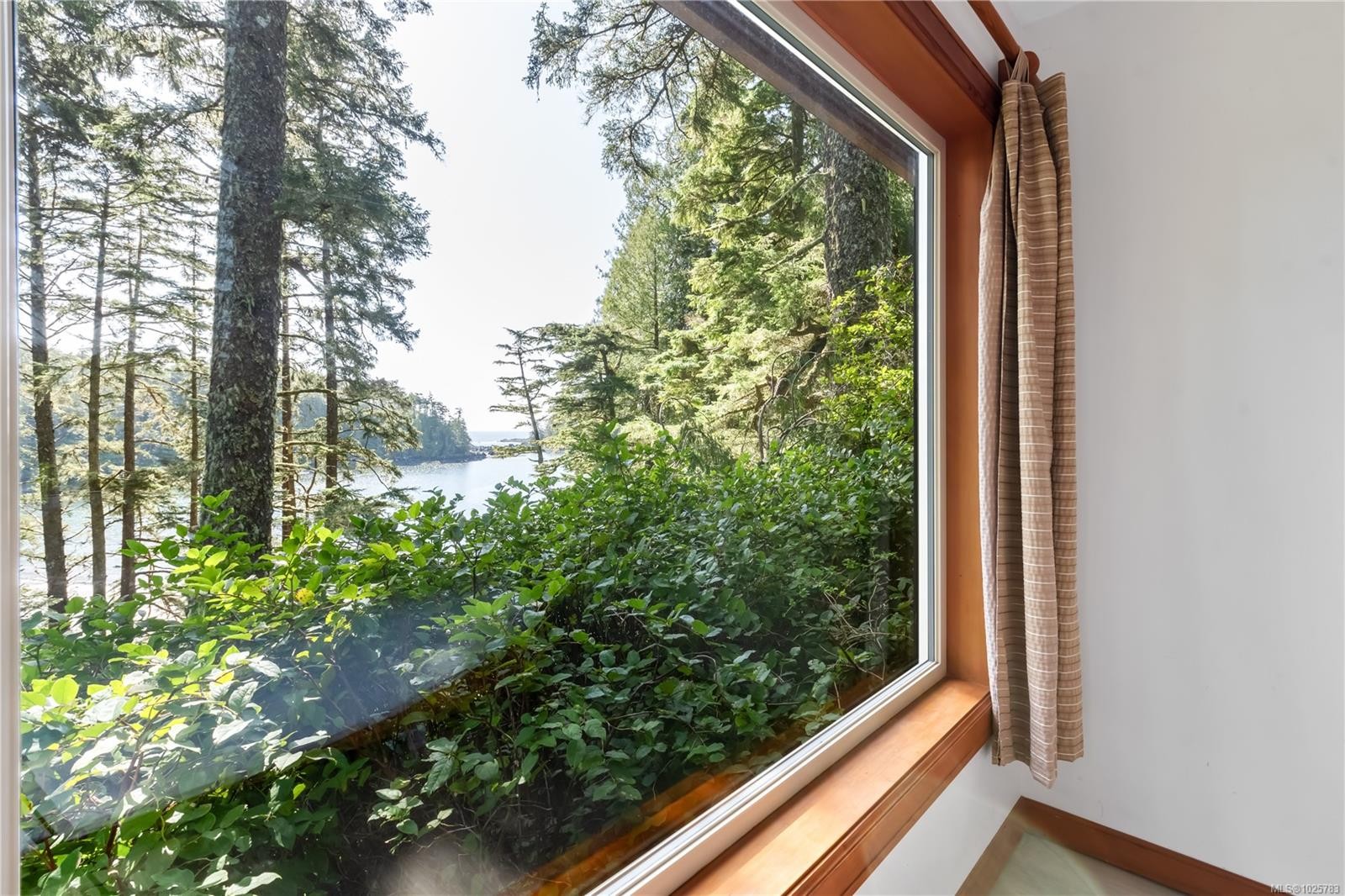 330 Reef Point Rd, Ucluelet, BC