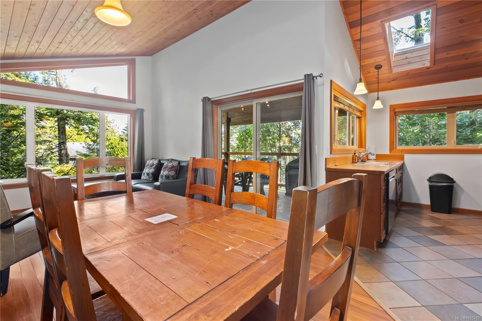 330 Reef Point Rd, Ucluelet, BC