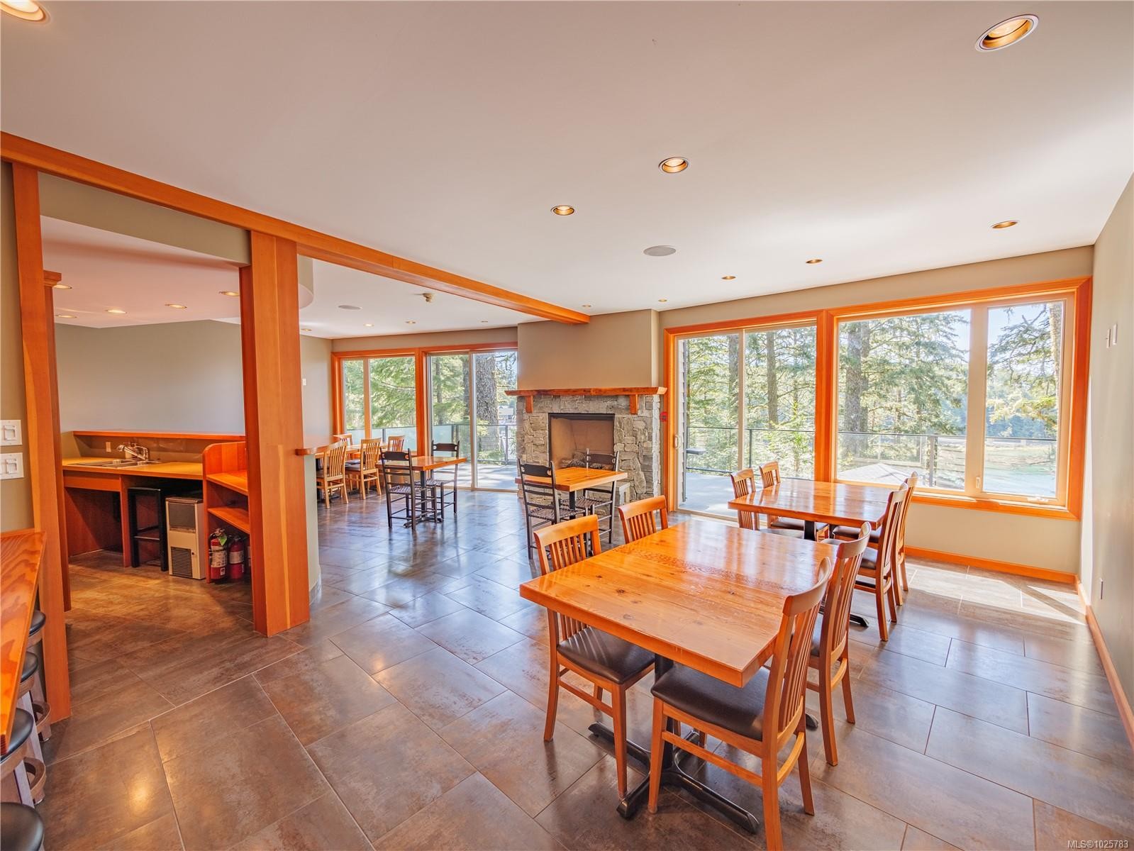 330 Reef Point Rd, Ucluelet, BC