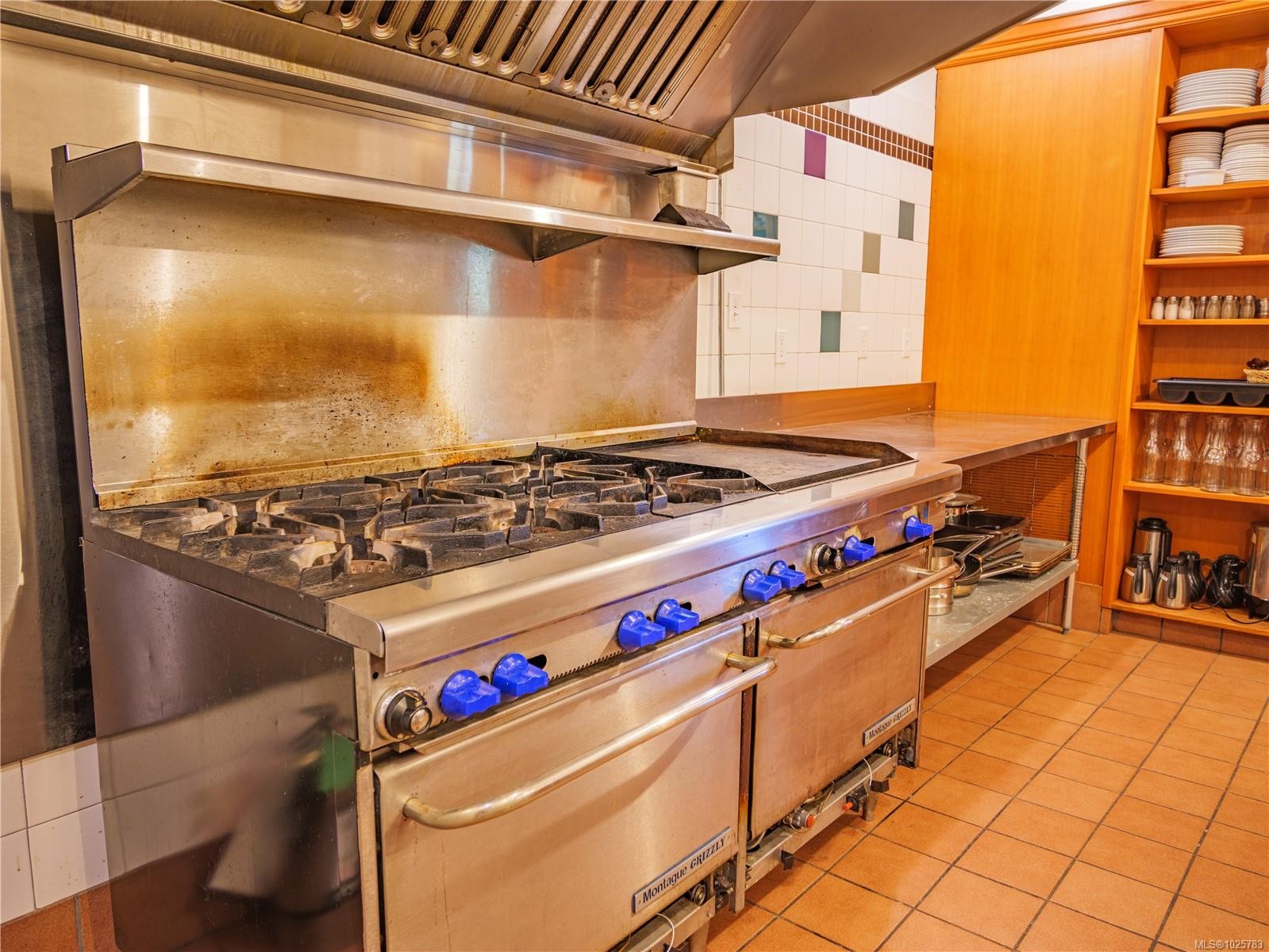 330 Reef Point Rd, Ucluelet, BC