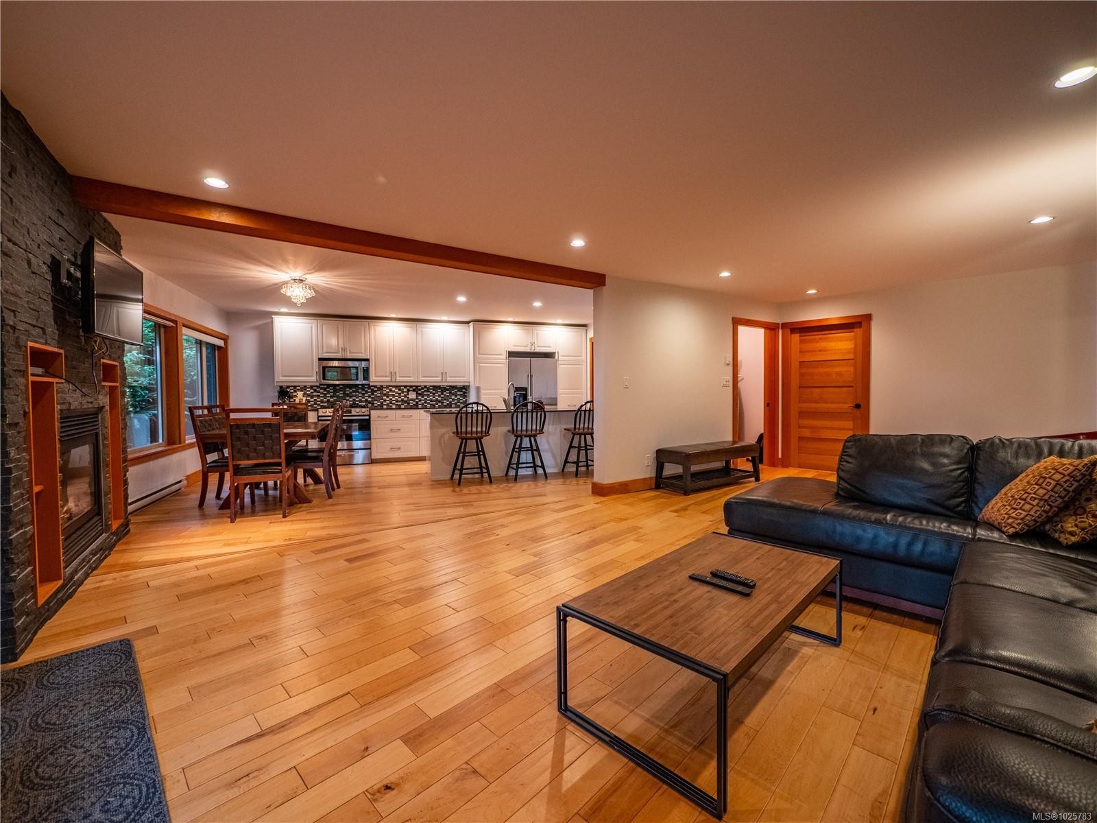 330 Reef Point Rd, Ucluelet, BC