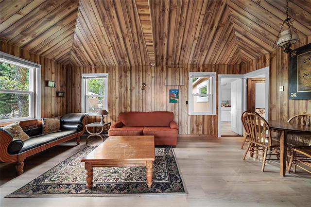 20 Crescent Blvd, Matlock, MB