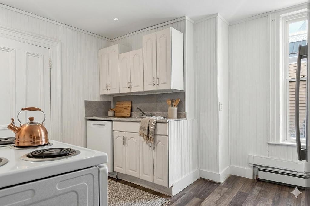 54 Summer Street, Summerside, PE - Indoor Photo Showing Kitchen