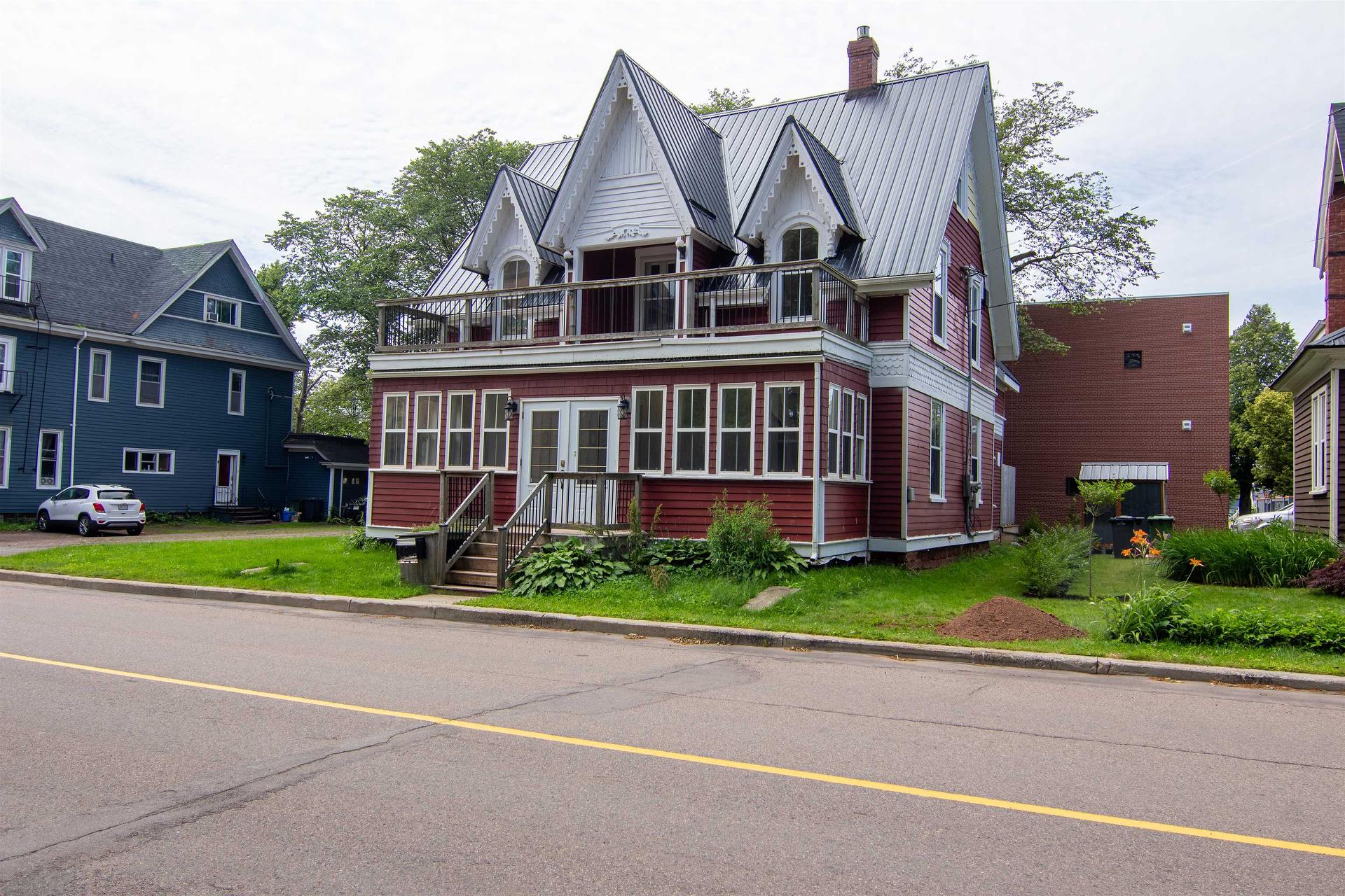 54 Summer Street, Summerside, PE - Outdoor With Facade