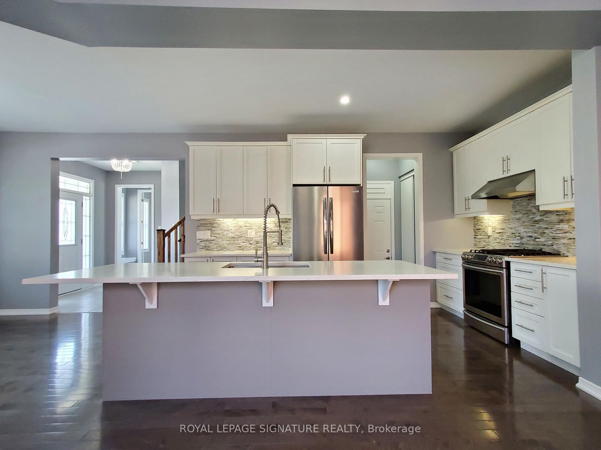373 Falling Green Crescent, Kitchener, ON - Indoor Photo Showing Kitchen With Upgraded Kitchen