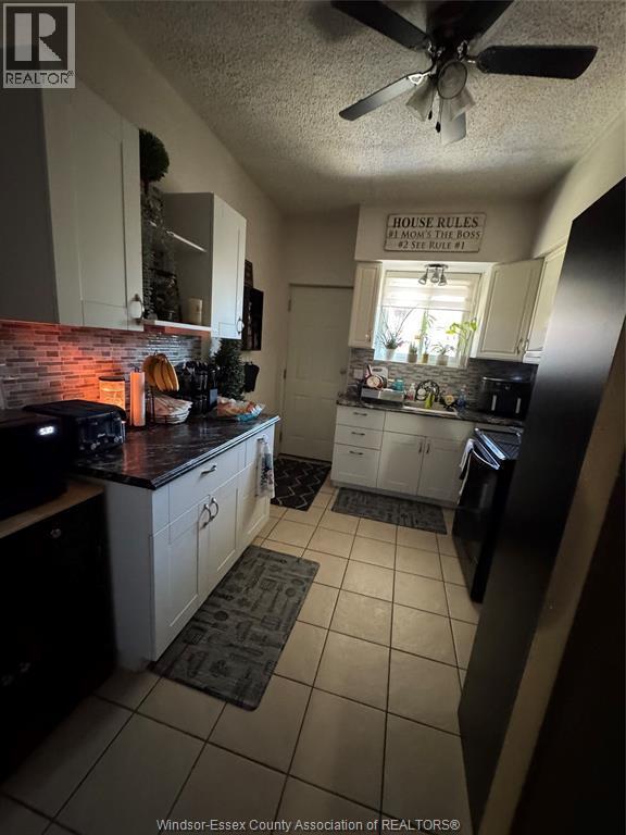 655-91 Giles, Windsor, ON - Indoor