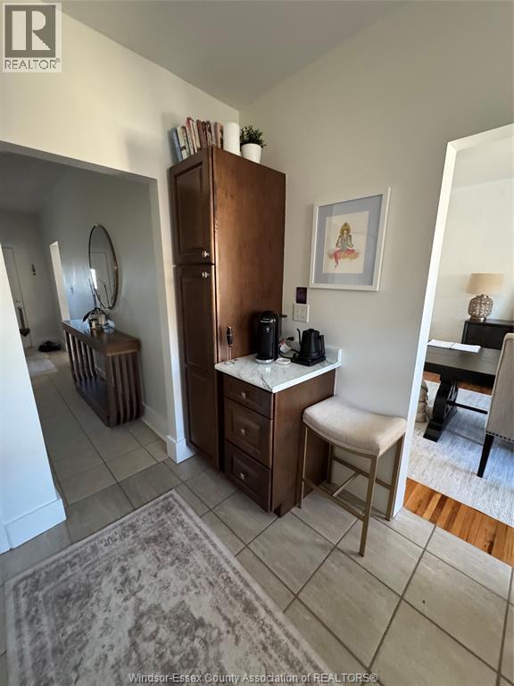655-91 Giles, Windsor, ON - Indoor