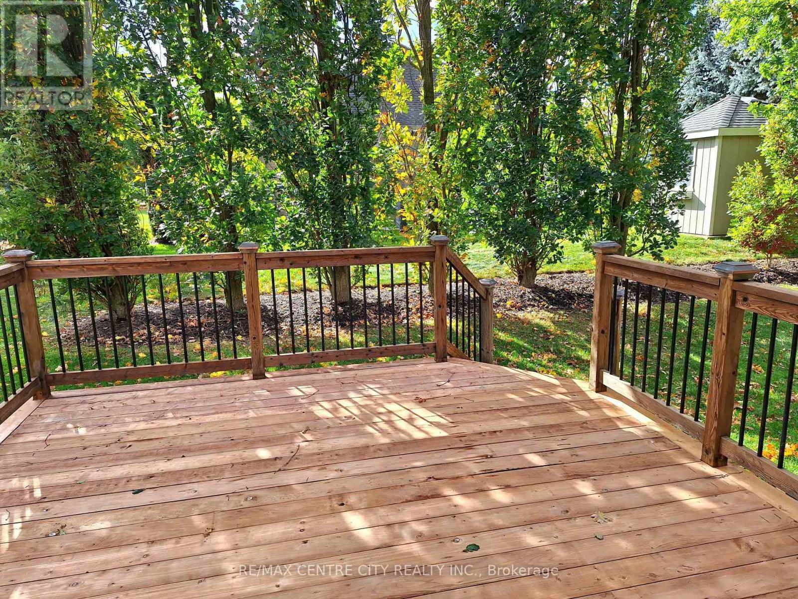 101 - 5 Woodhaven Drive, Tillsonburg, ON - Outdoor With Deck Patio Veranda With Exterior