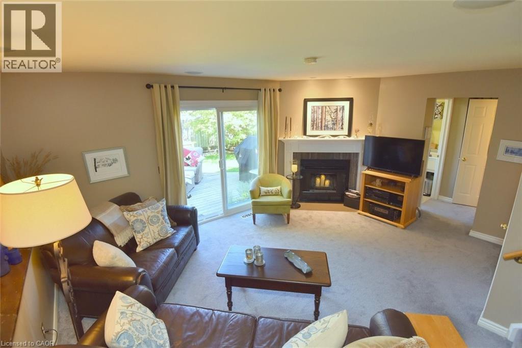 2 Novoco Drive, Hamilton, ON - Indoor Photo Showing Living Room With Fireplace