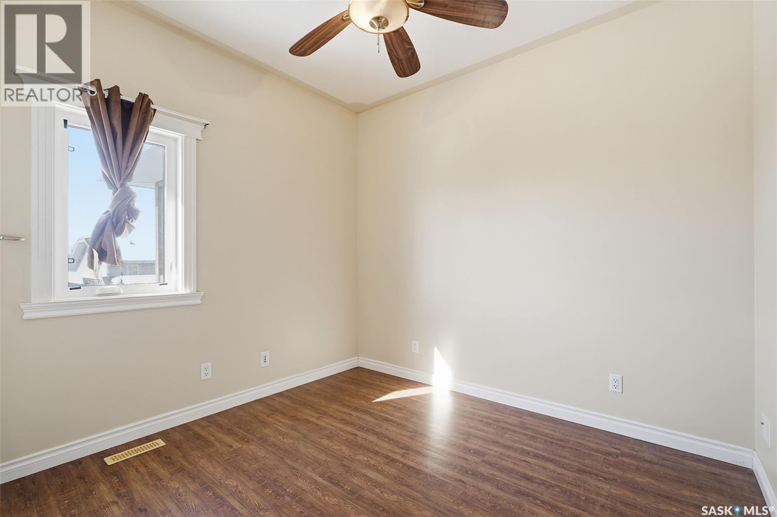 540 Ens Crescent, Warman, SK - Indoor Photo Showing Other Room