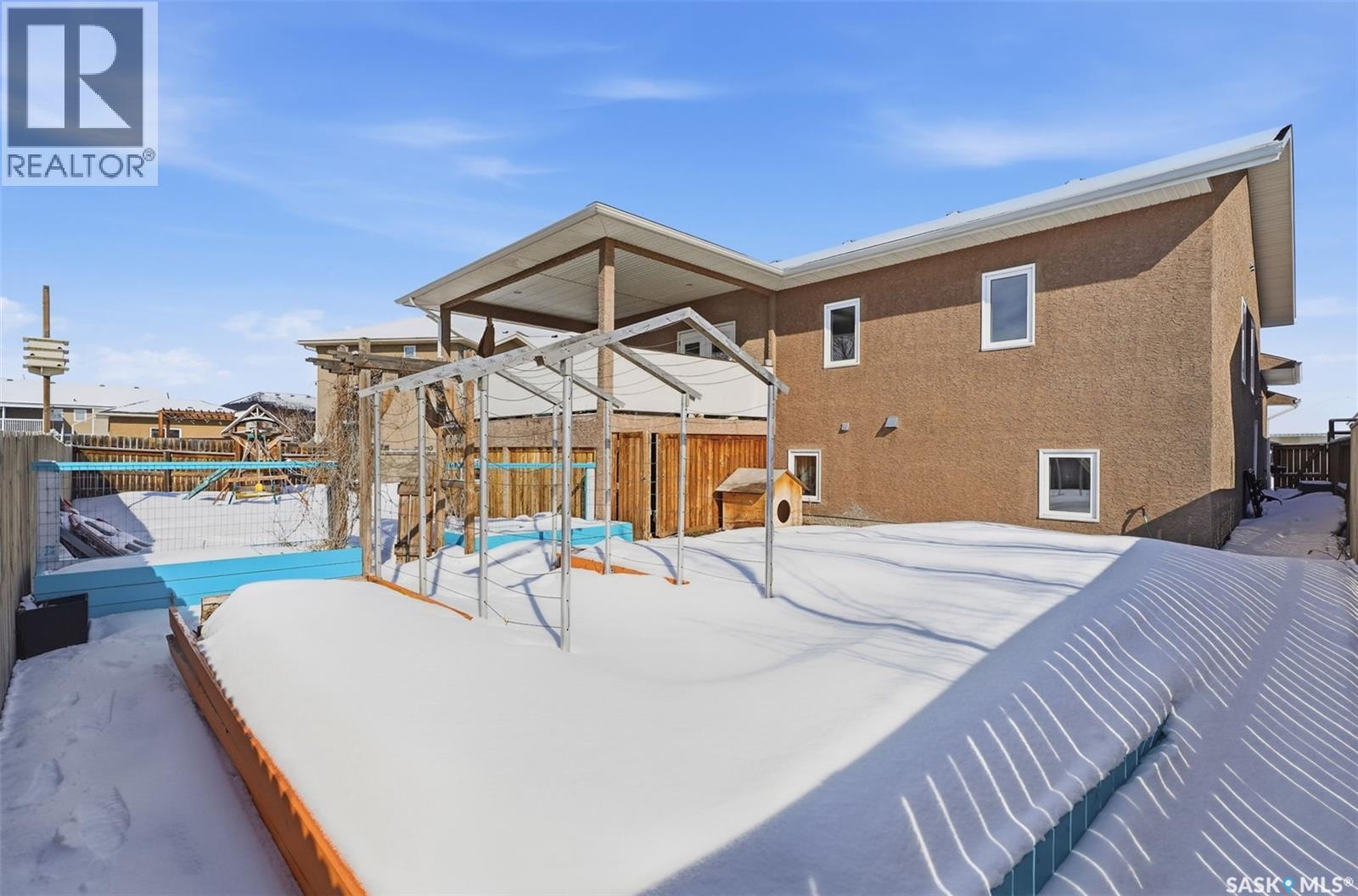 540 Ens Crescent, Warman, SK - Outdoor