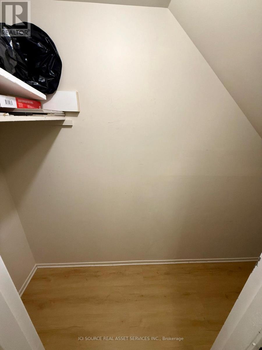 8 Blue Moon Private, Ottawa, ON - Indoor Photo Showing Other Room