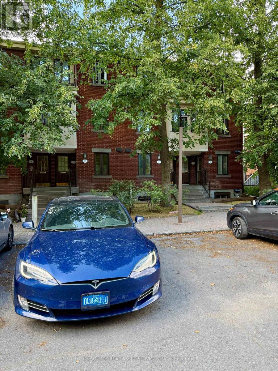 8 Blue Moon Private, Ottawa, ON - Outdoor