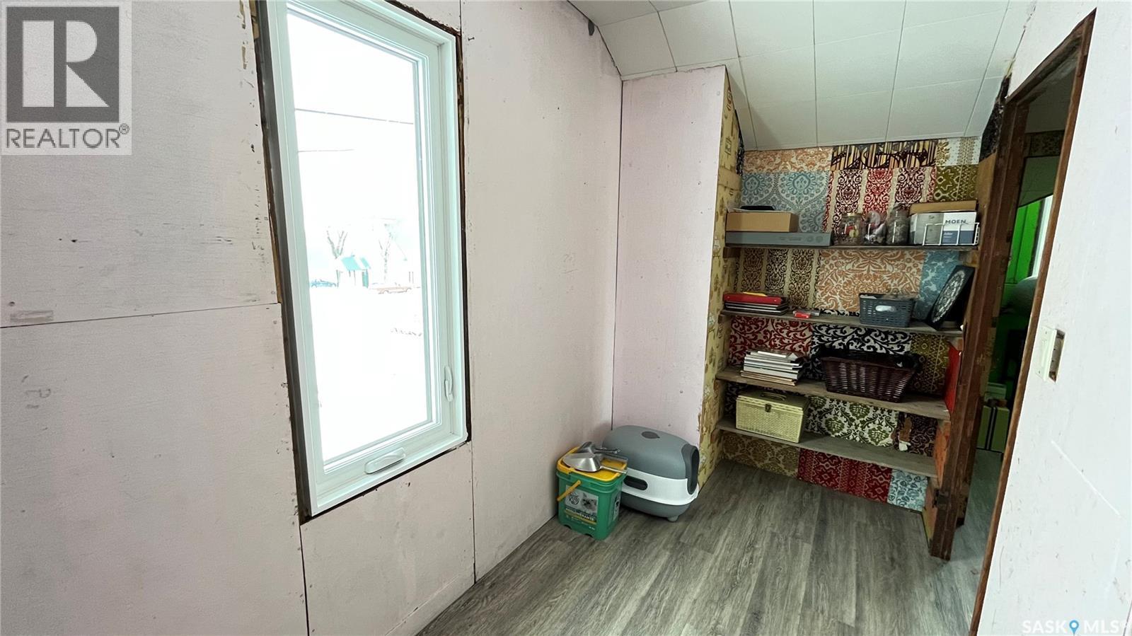 58 2Nd Street, Tompkins, SK - Indoor Photo Showing Other Room