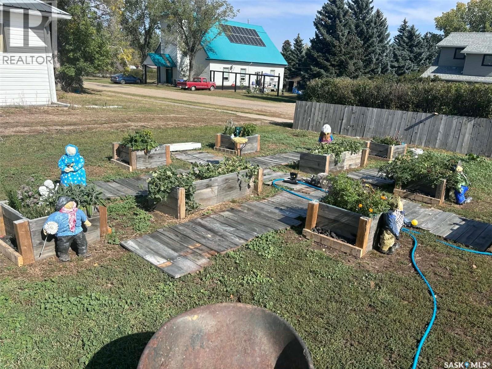 58 2Nd Street, Tompkins, SK - Outdoor