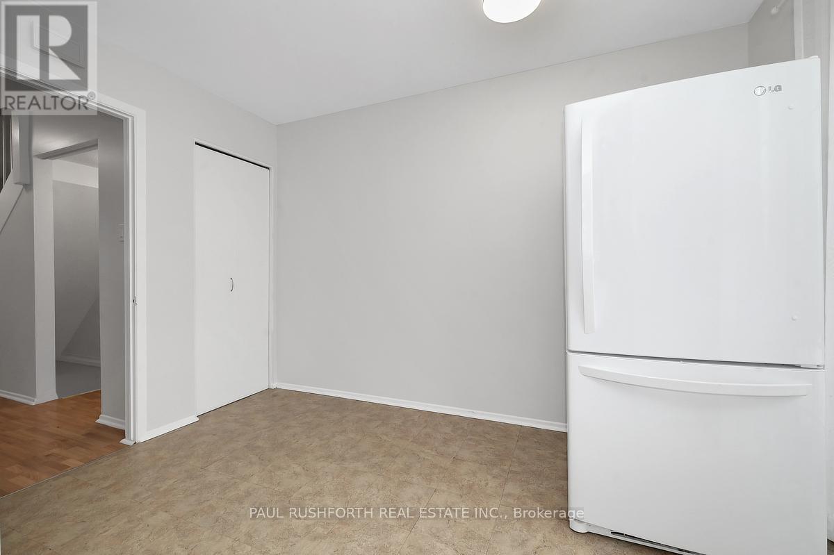 Kitchen - 1107 Meadowlands Drive, Ottawa, ON - Indoor Photo Showing Other Room