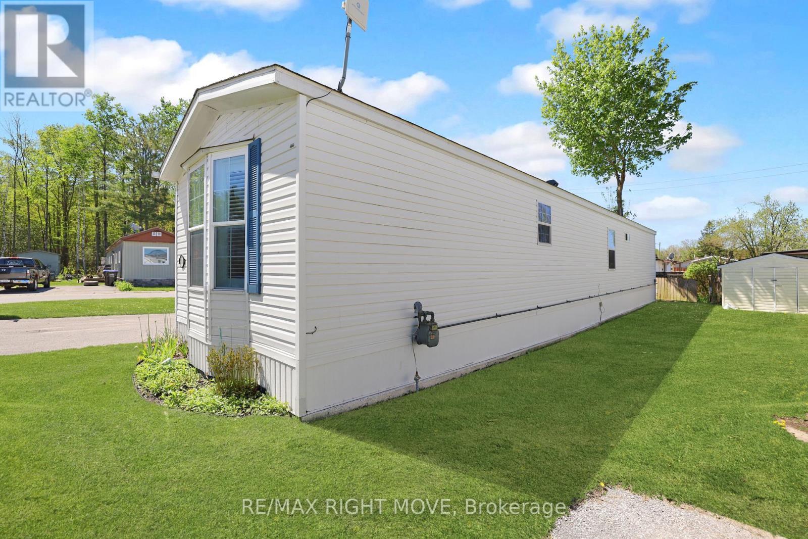 4041 Ash Crescent, Severn, ON