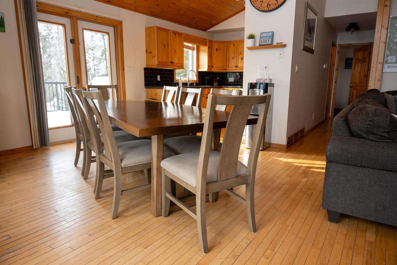 220D Phantom Drive, Kenora, ON - Indoor Photo Showing Dining Room