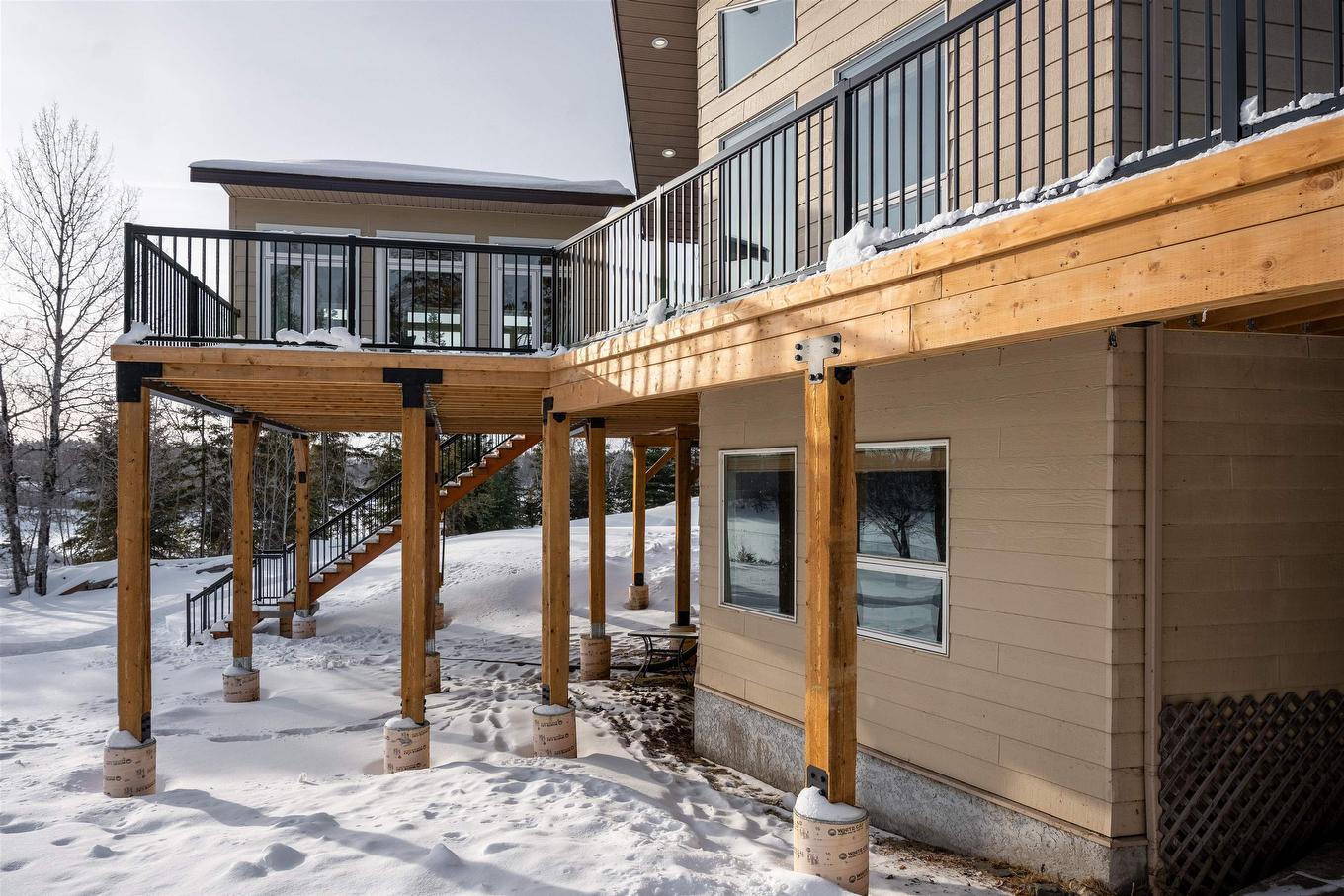 220D Phantom Drive, Kenora, ON - Outdoor With Exterior