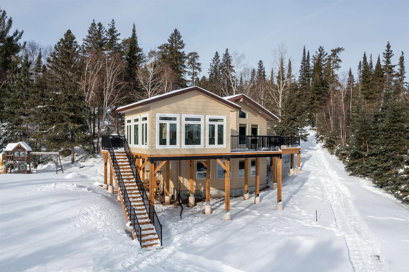 220D Phantom Drive, Kenora, ON - Outdoor