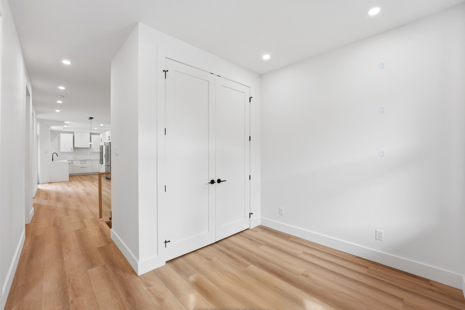 Hall d'entrée/Vestibule - 137 Av. Querbes, Montréal (Outremont), QC - Indoor Photo Showing Other Room