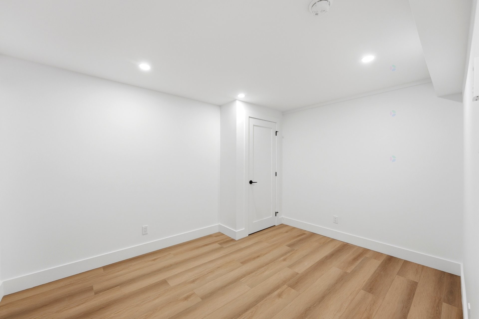 Bureau - 137 Av. Querbes, Montréal (Outremont), QC - Indoor Photo Showing Other Room