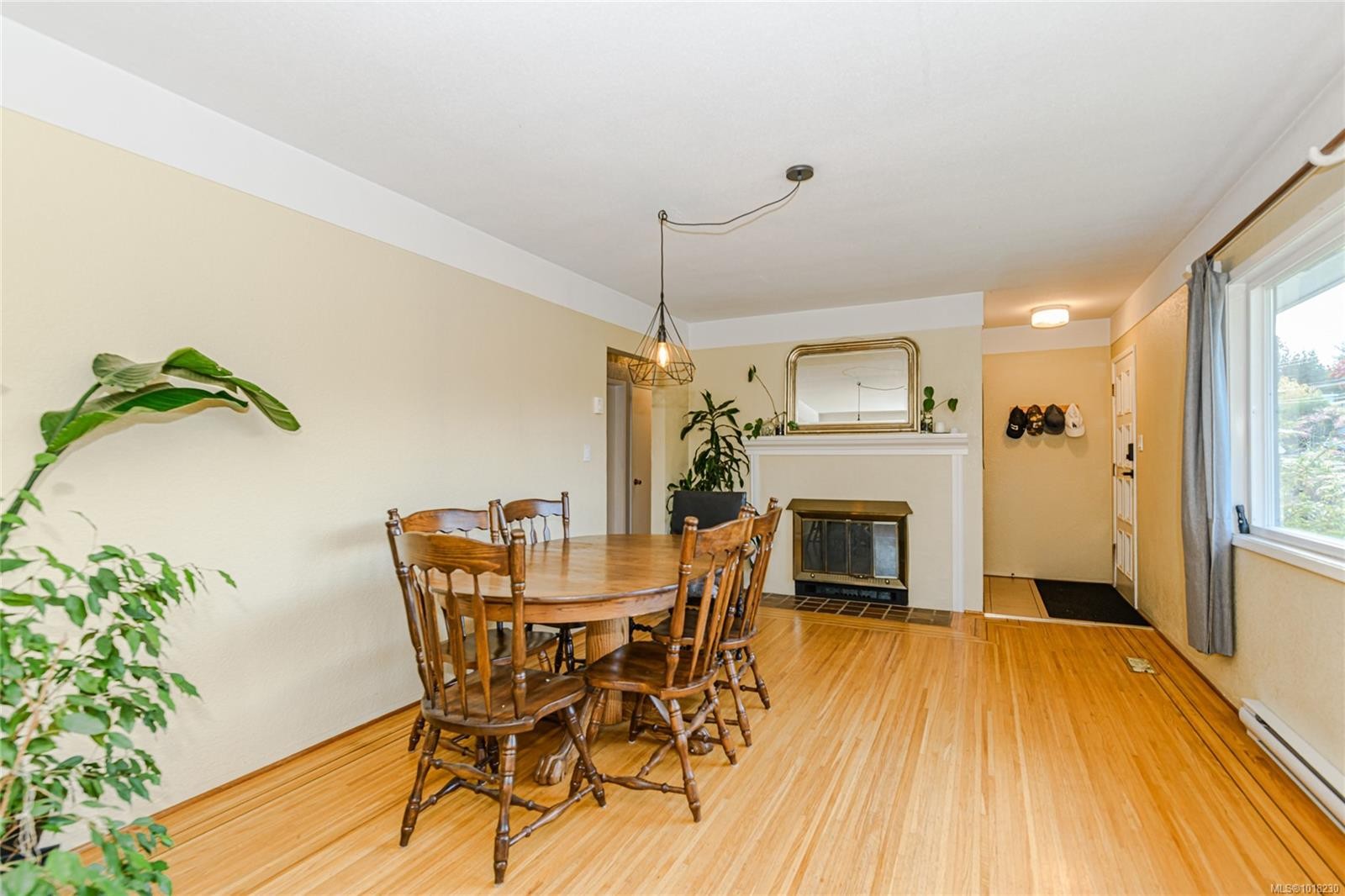 273 Maliview Dr, Salt Spring, BC