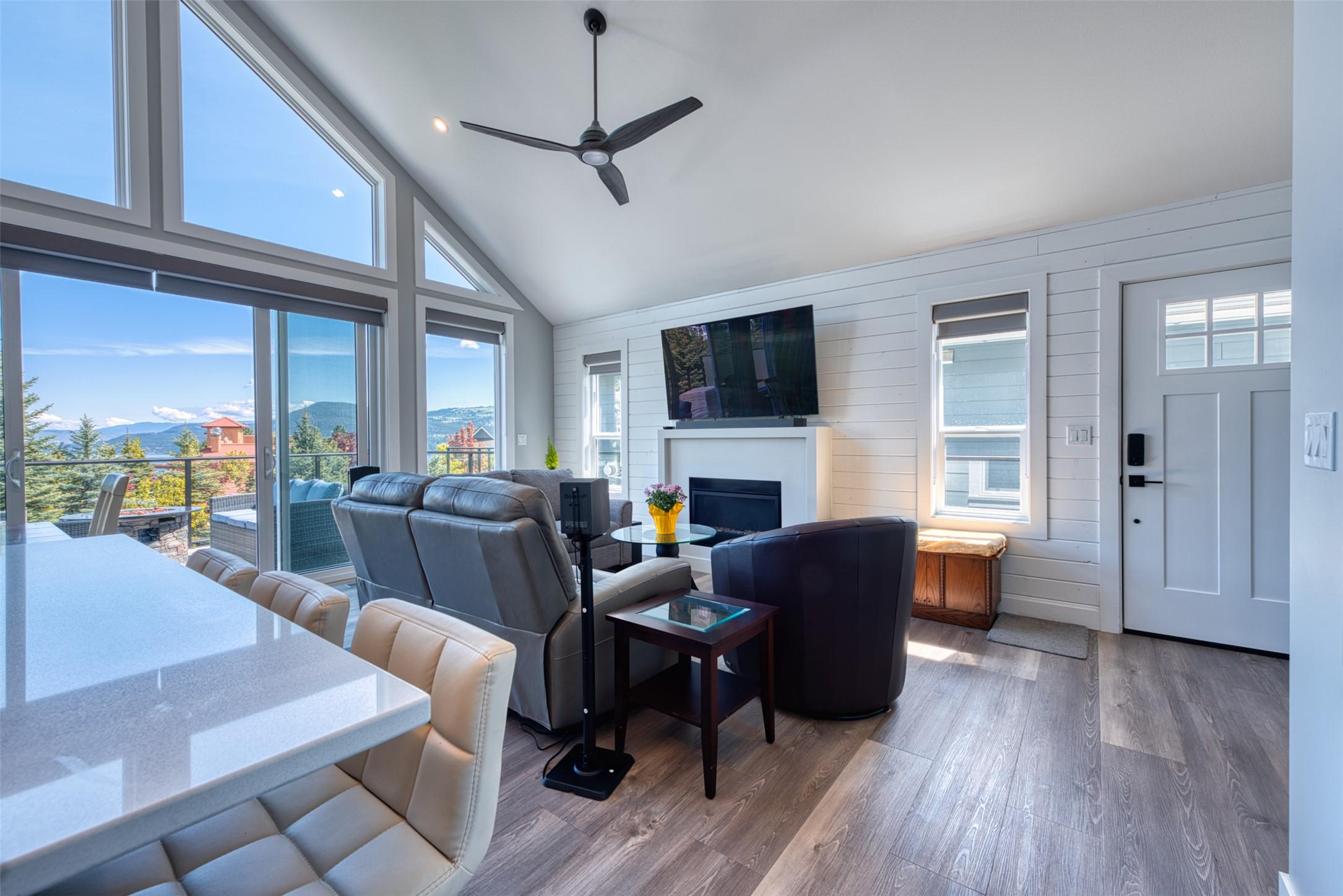 348-6833 Madrid Way, Kelowna, BC - Indoor With Fireplace