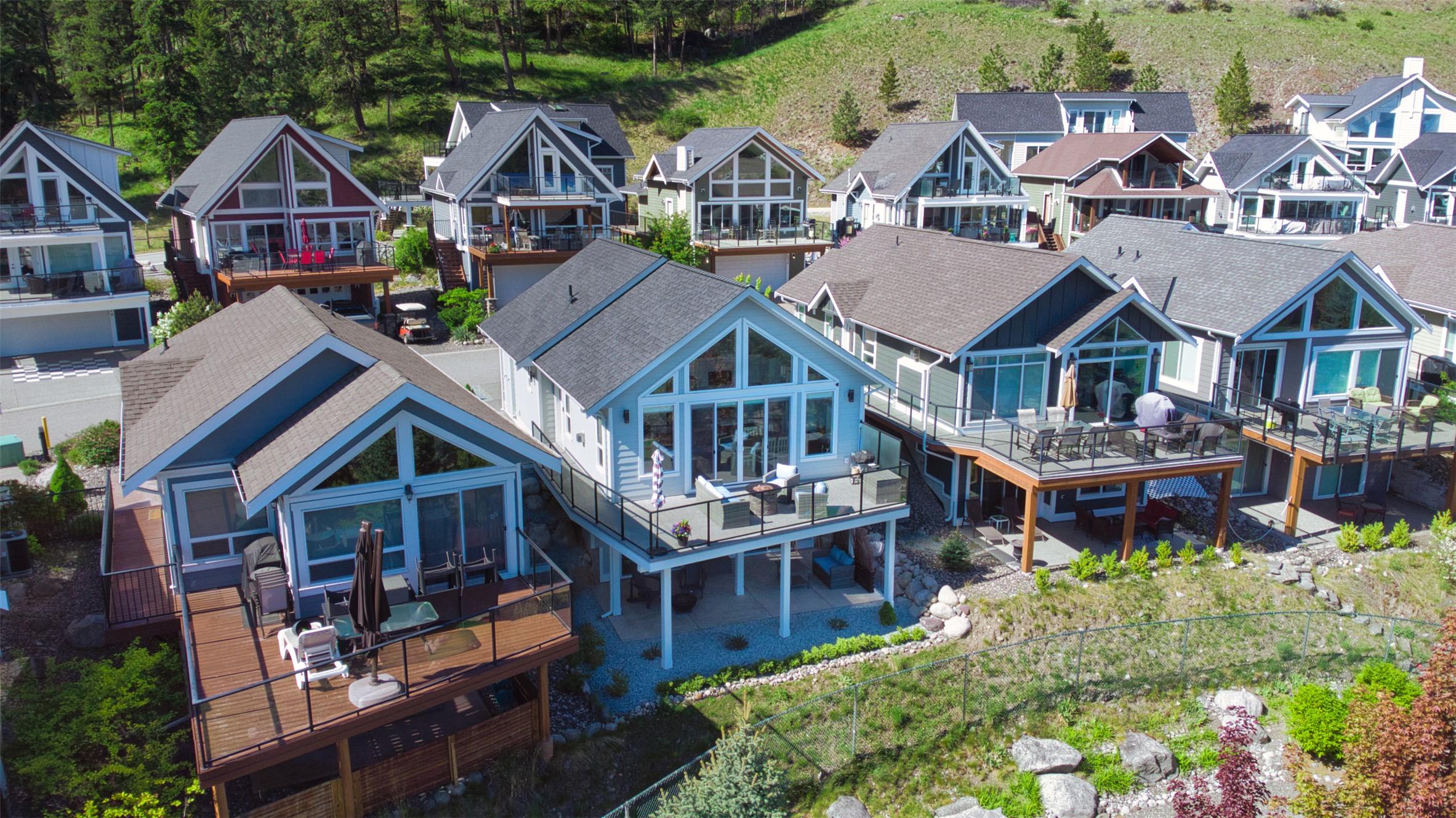 348-6833 Madrid Way, Kelowna, BC - Outdoor With Facade