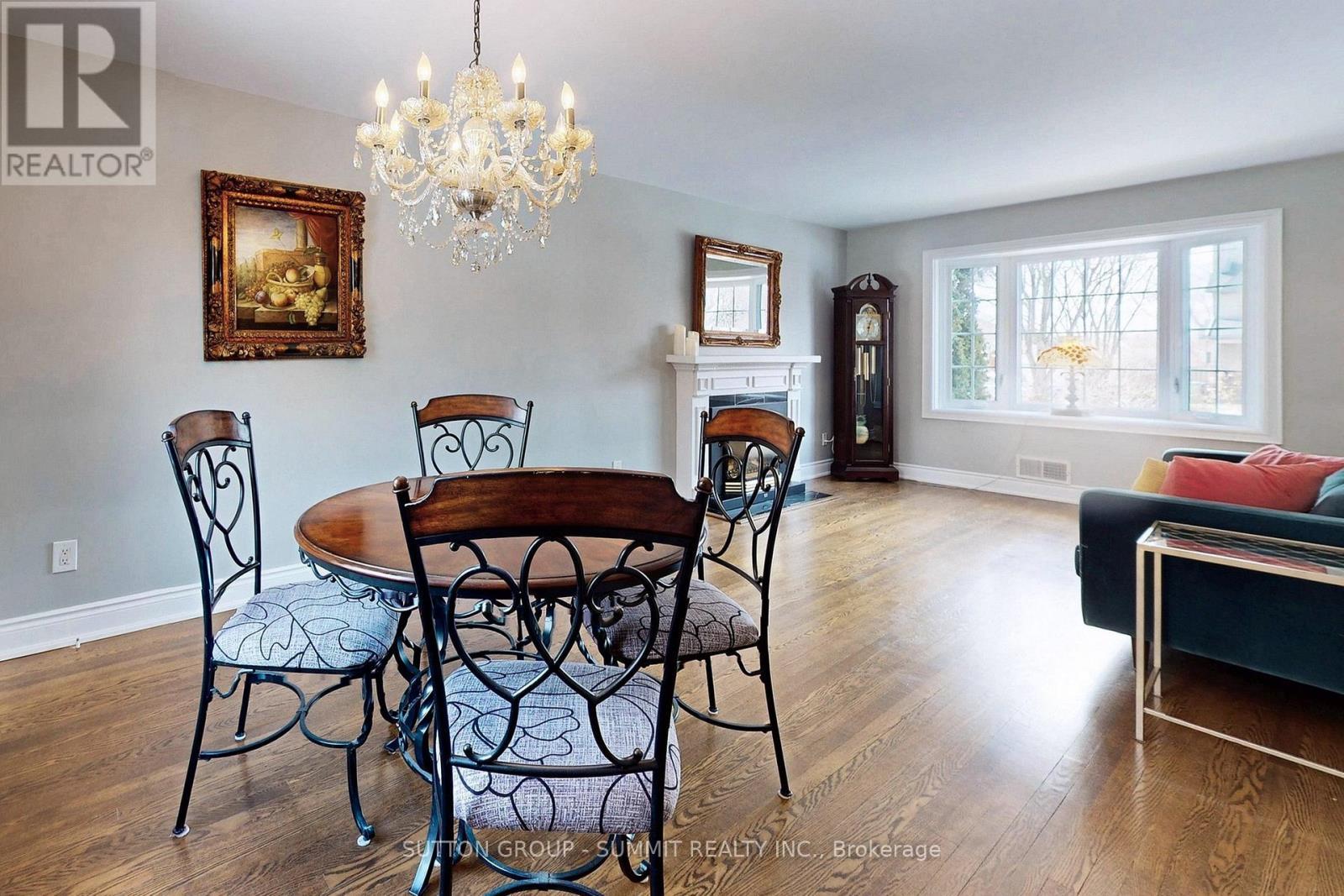 2225 Rambo Road, Mississauga, ON - Indoor Photo Showing Dining Room With Fireplace