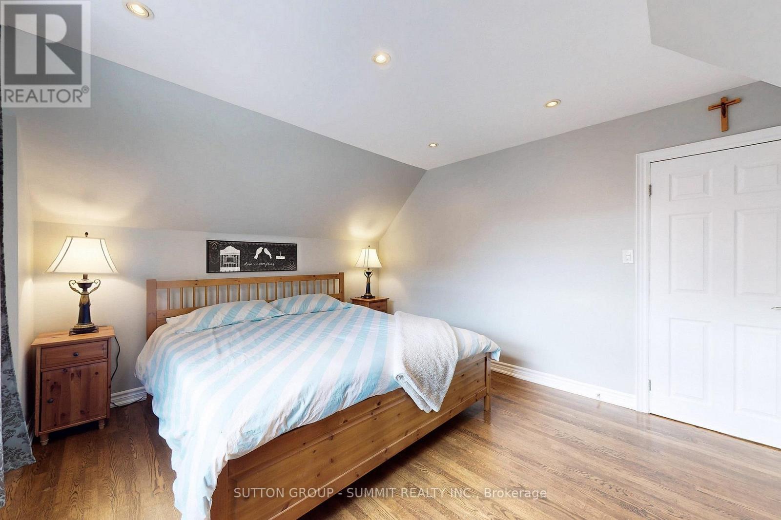 2225 Rambo Road, Mississauga, ON - Indoor Photo Showing Bedroom