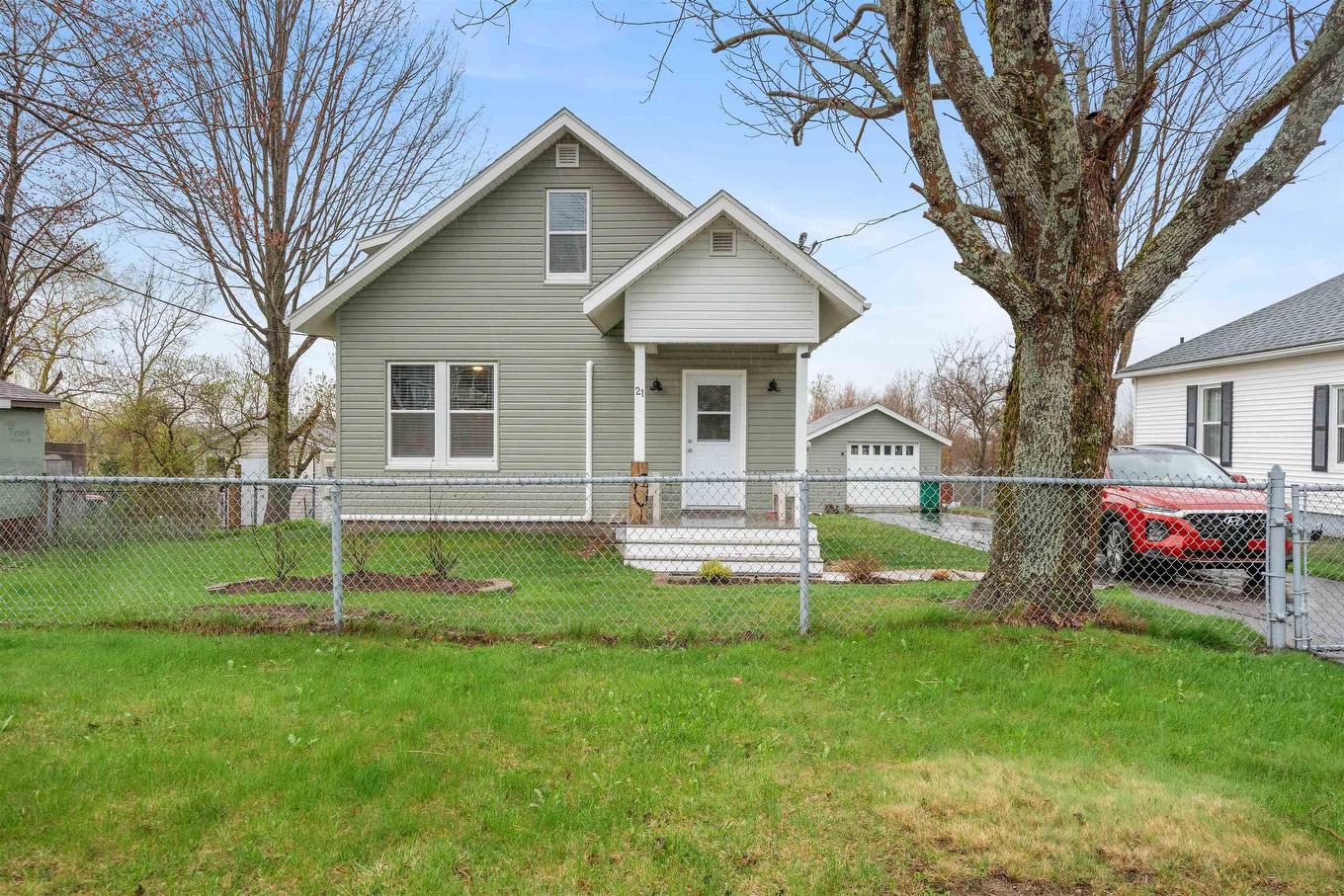 21 6Th Street, Trenton, NS