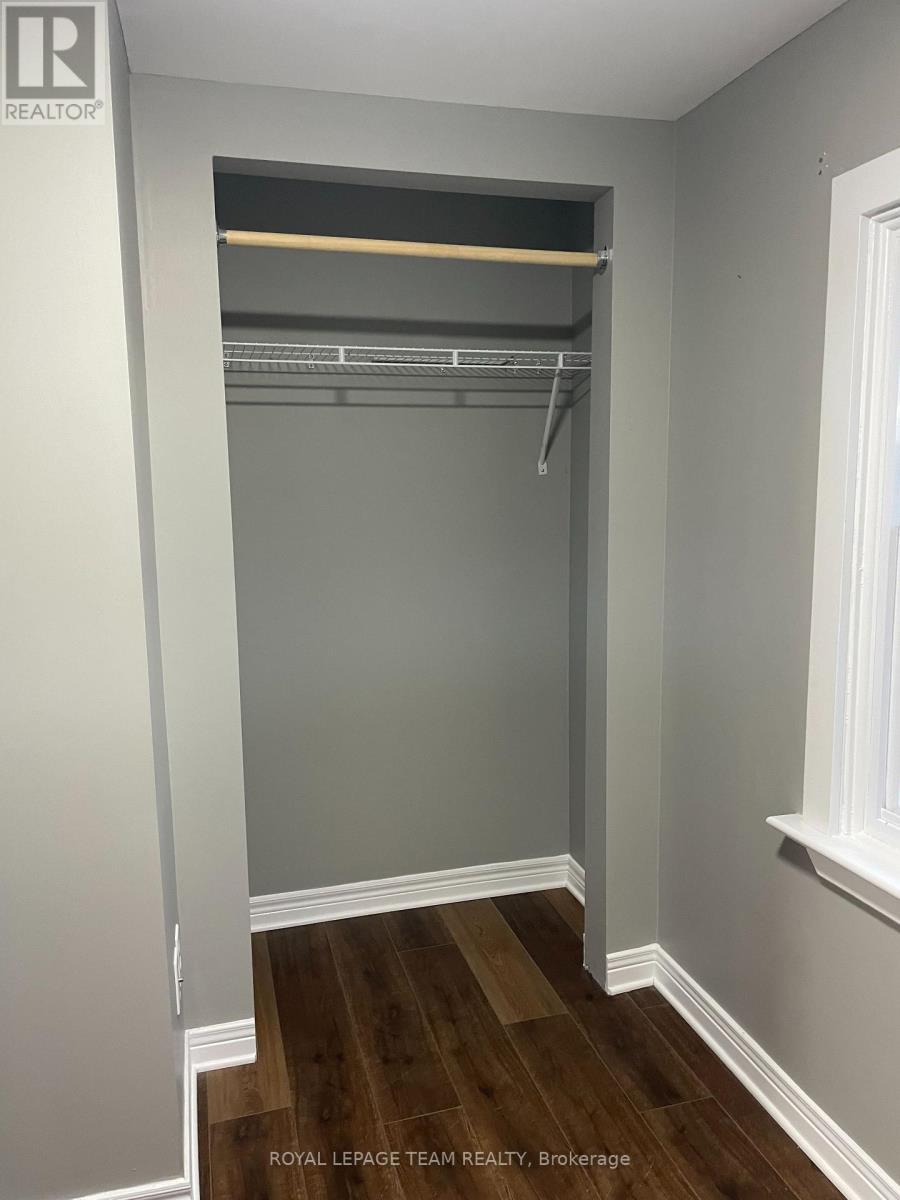 1297 Kitchener Avenue, Ottawa, ON - Indoor Photo Showing Other Room