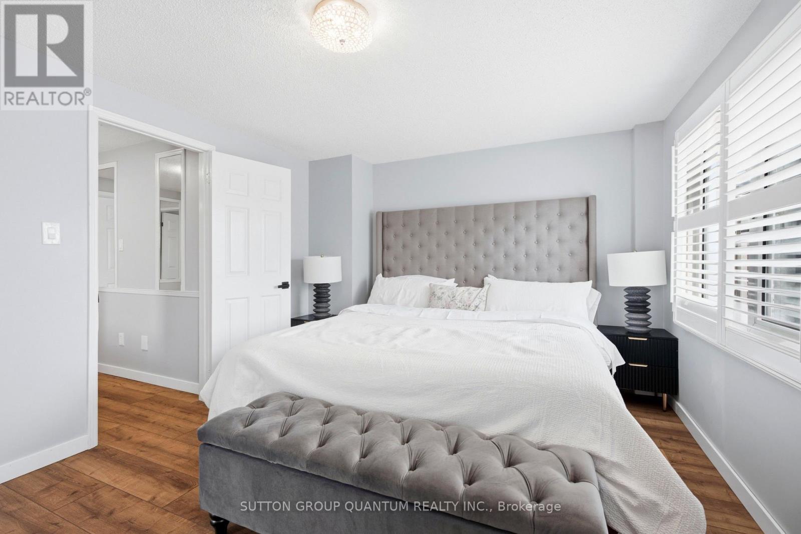 3403 Chartrand Crescent, Mississauga, ON - Indoor Photo Showing Bedroom