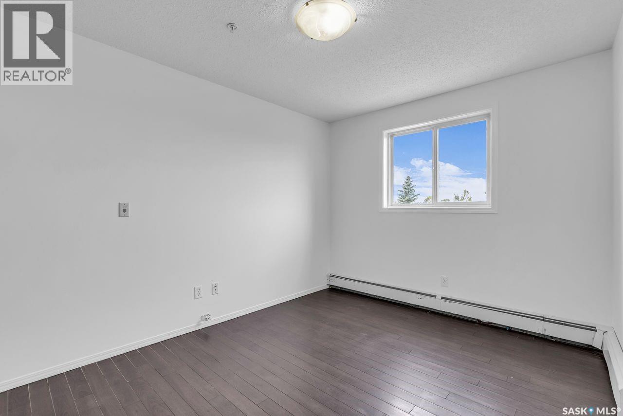 103 303 Lowe Road, Saskatoon, SK - Indoor Photo Showing Other Room