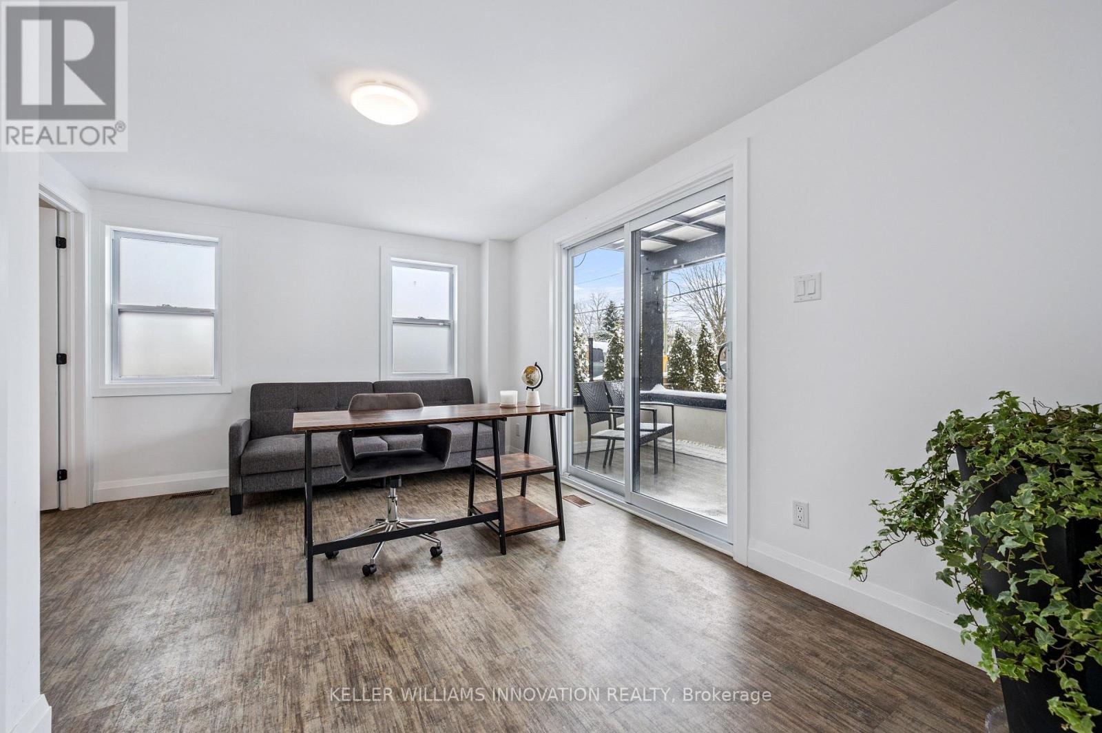 149 Woolwich Street, Waterloo, ON - Indoor