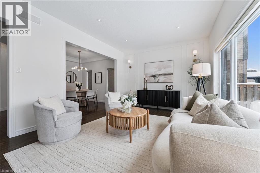 130 Coopershawk Street, Kitchener, ON - Indoor Photo Showing Living Room