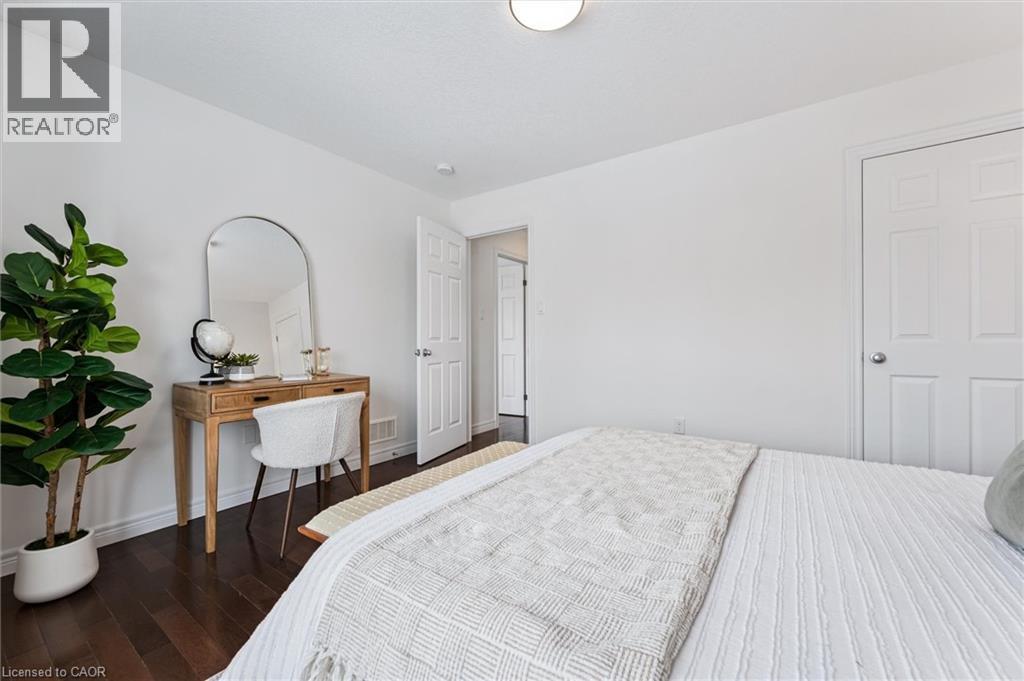 130 Coopershawk Street, Kitchener, ON - Indoor Photo Showing Bedroom