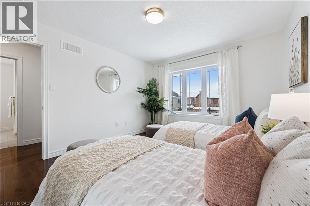130 Coopershawk Street, Kitchener, ON - Indoor Photo Showing Bedroom