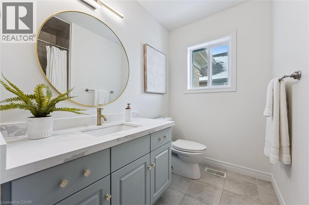 130 Coopershawk Street, Kitchener, ON - Indoor Photo Showing Bathroom