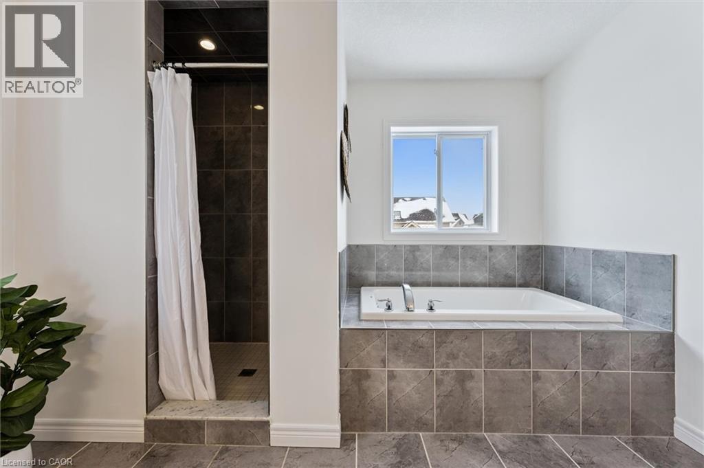 130 Coopershawk Street, Kitchener, ON - Indoor Photo Showing Bathroom