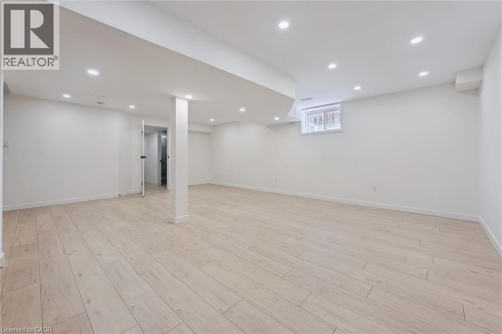 130 Coopershawk Street, Kitchener, ON - Indoor