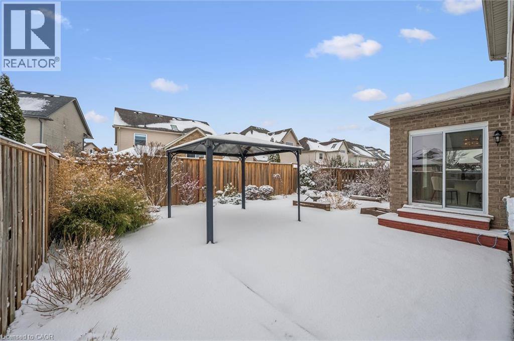 130 Coopershawk Street, Kitchener, ON - Outdoor