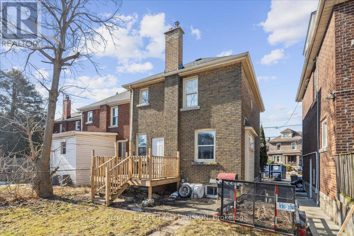 59 Paisley Avenue S, Hamilton, ON - Outdoor